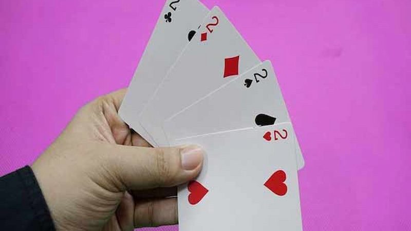 Tìm hiểu về vai trò và giá trị của heo đỏ trong bài tiến lên